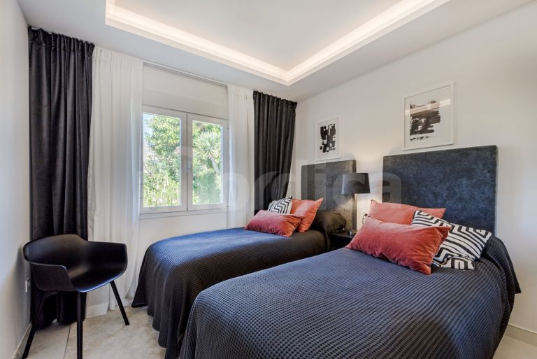 Penthouse for sale in Los Dragos