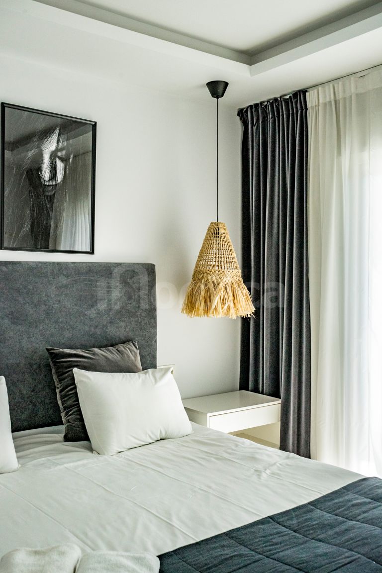 Penthouse for sale in Los Dragos