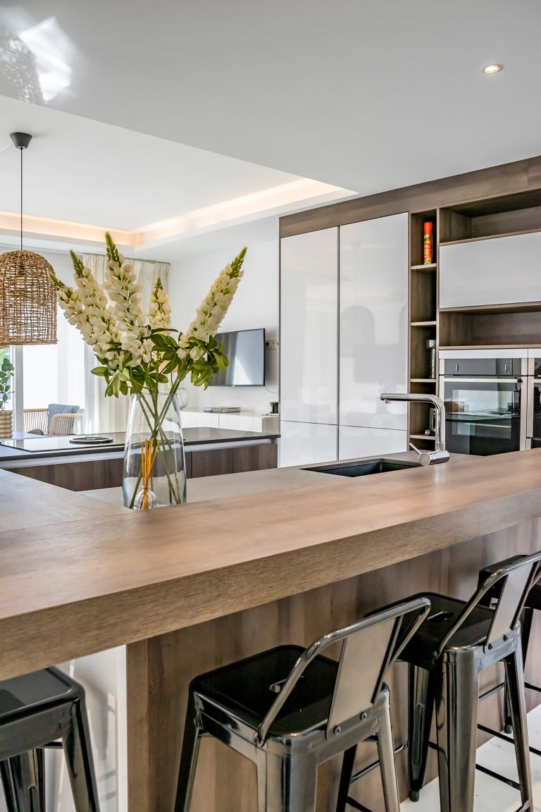 Penthouse for sale in Los Dragos