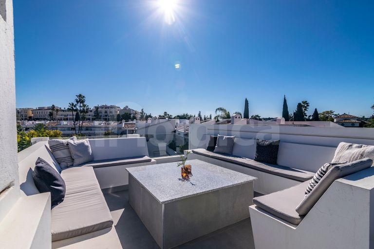 Penthouse for sale in Los Dragos