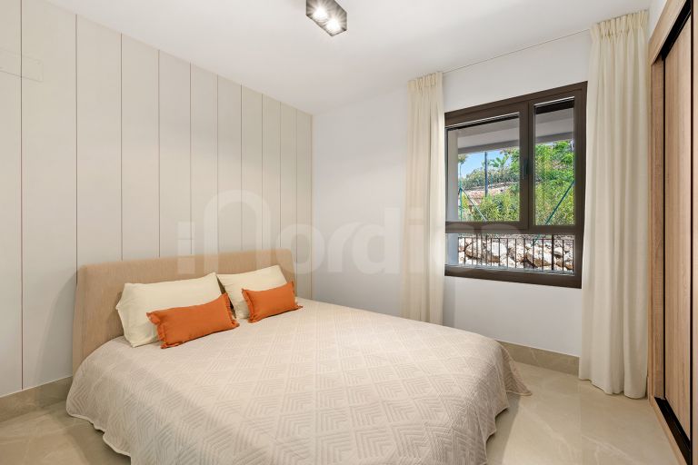 Tvåvånings takvåning till salu i Almazara Hills