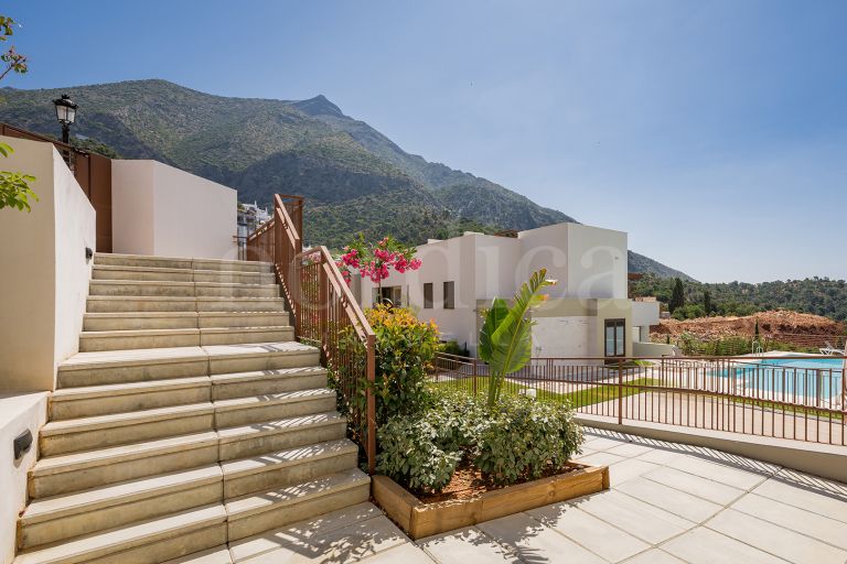 Apartment for sale in Almazara Hills