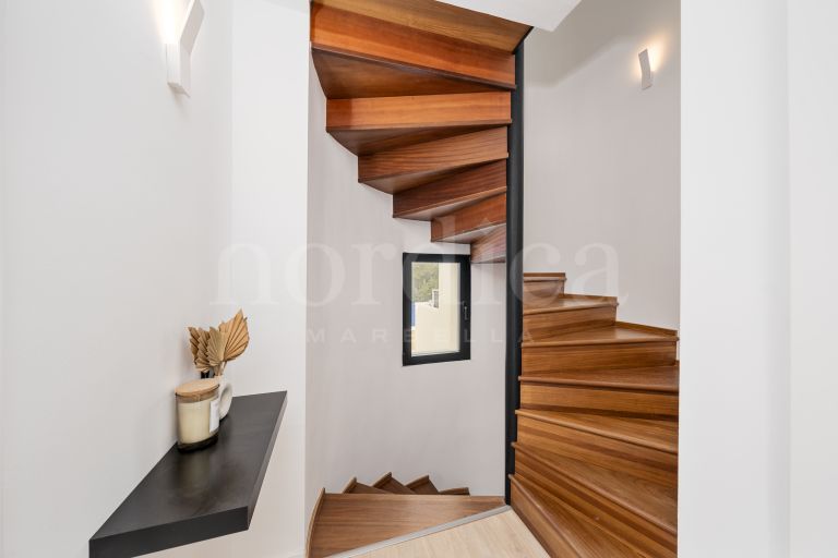 Maison de Ville a vendre à Los Pinos de Aloha