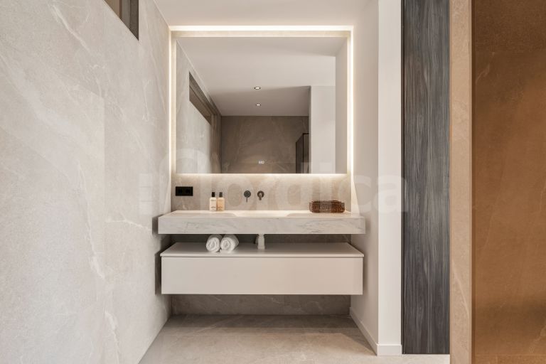 Duplex-Wohnung zu verkaufen in Las Colinas de Marbella