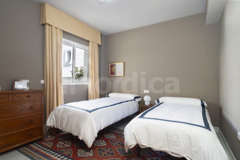 Apartamento en venta en Aloha Mirasierra