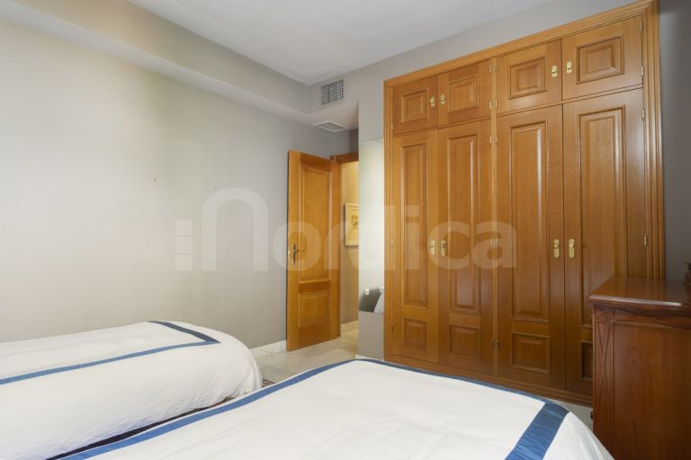 Apartamento en venta en Aloha Mirasierra