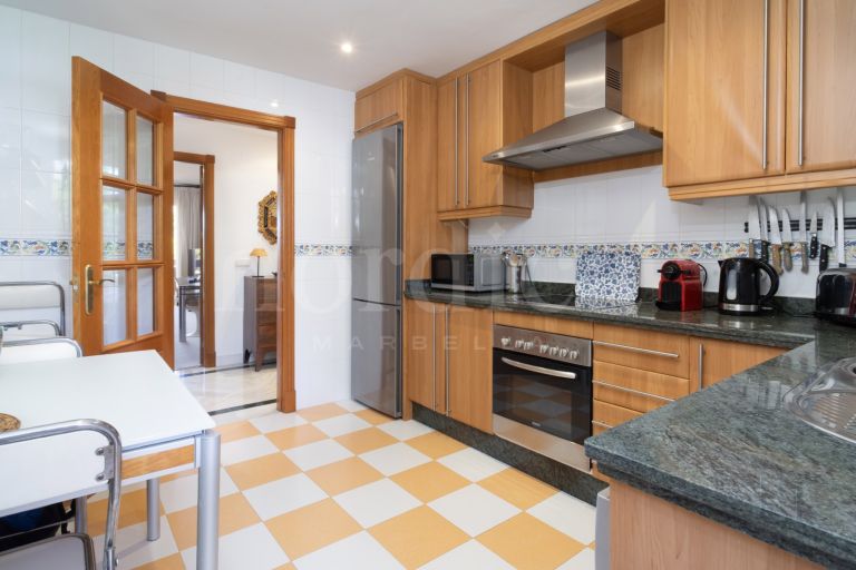 Wohnung zu verkaufen in Aloha Mirasierra