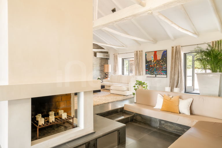 Villa for sale in Paraiso Alto