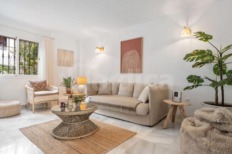 Adosado en venta en Los Naranjos de Marbella