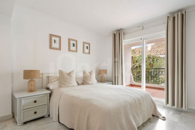 Adosado en venta en Los Naranjos de Marbella