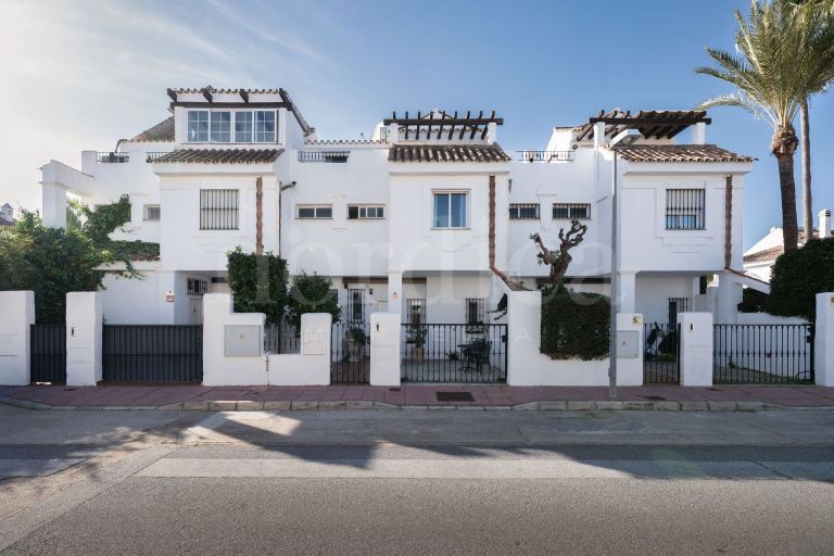 Reihenhaus zu verkaufen in Los Naranjos de Marbella