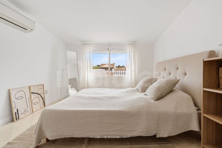 Adosado en venta en Los Naranjos de Marbella