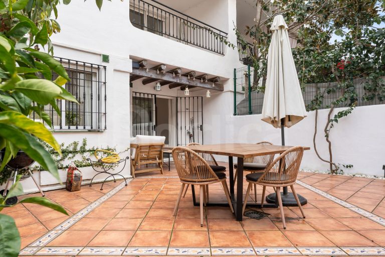 Adosado en venta en Los Naranjos de Marbella