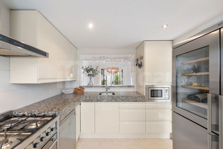 Adosado en venta en Los Naranjos de Marbella