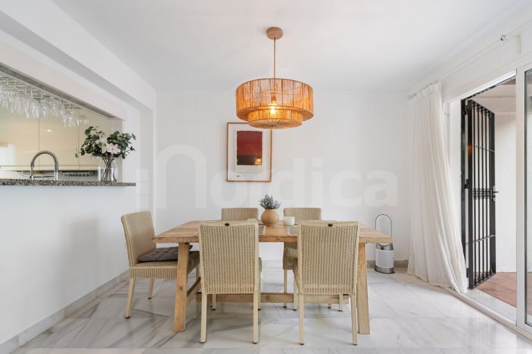 Adosado en venta en Los Naranjos de Marbella