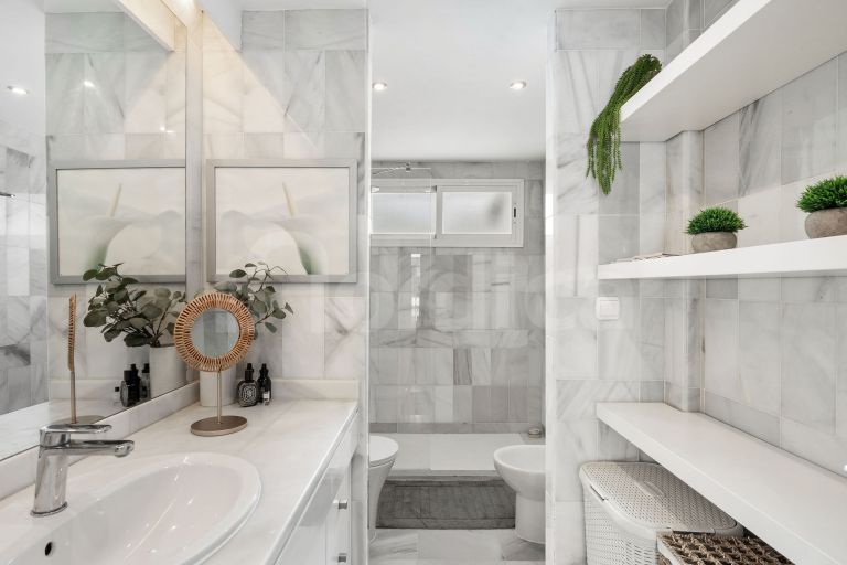 Adosado en venta en Los Naranjos de Marbella