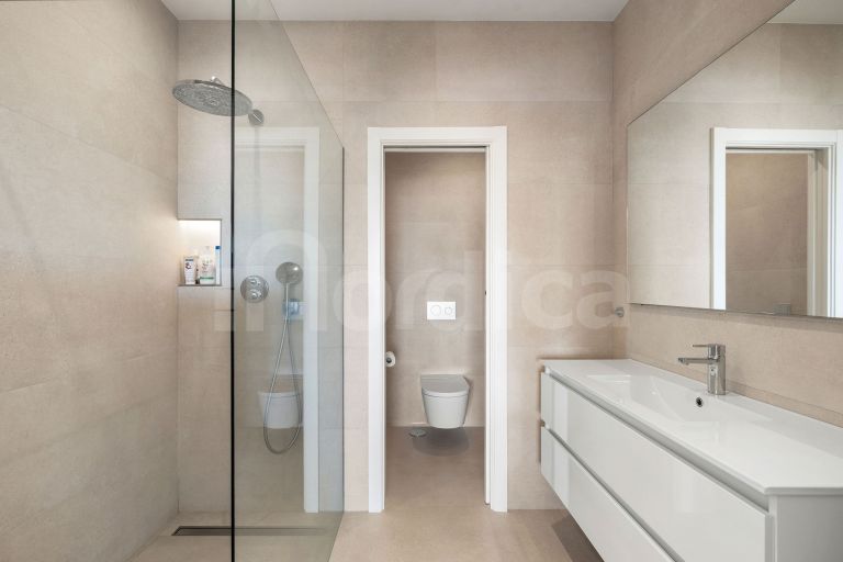 Wohnung zu verkaufen in Royal Gardens