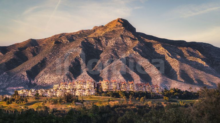 Penthouse for sale in Magna Marbella