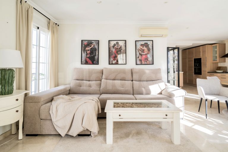 Tvåvånings takvåning till salu i