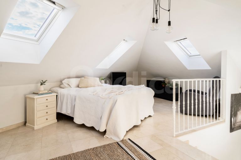 Tvåvånings takvåning till salu i