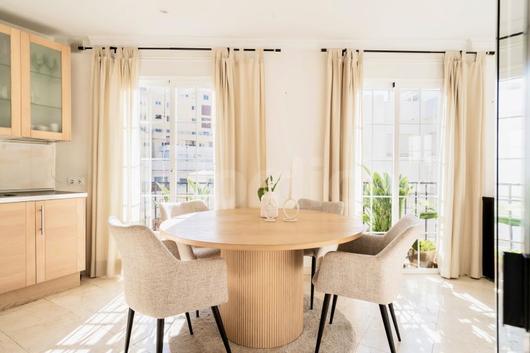 Tvåvånings takvåning till salu i