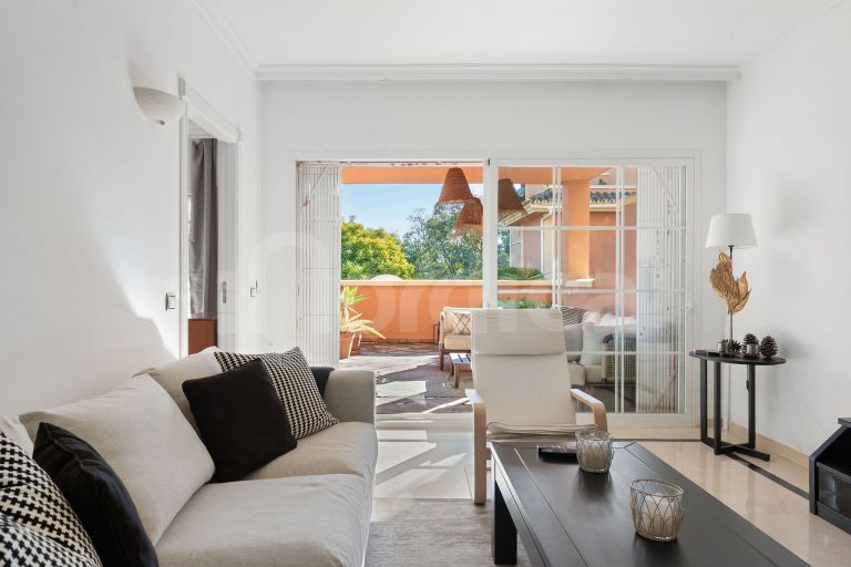 Ground Floor Duplex for sale in Andalucia Alta