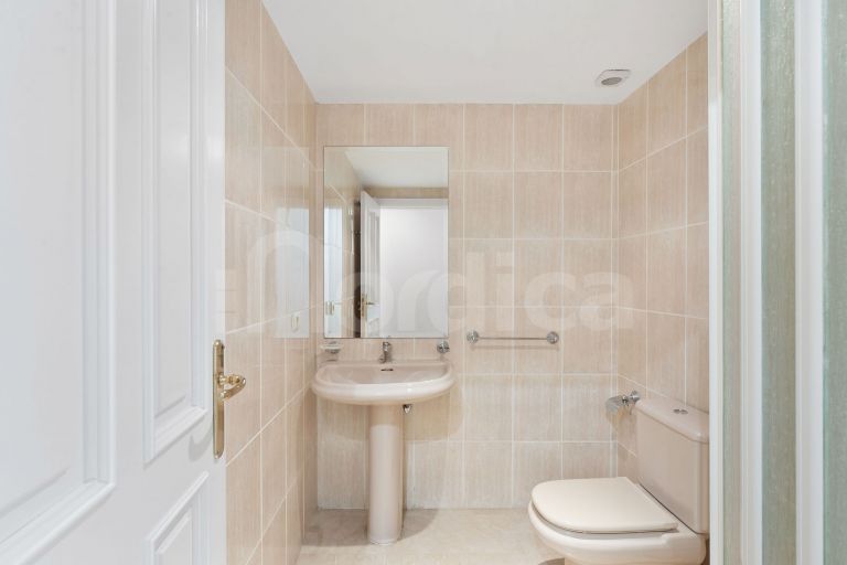 Ground Floor Duplex for sale in Andalucia Alta