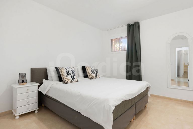 Ground Floor Duplex for sale in Andalucia Alta