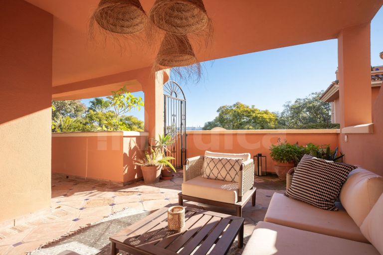 Ground Floor Duplex for sale in Andalucia Alta