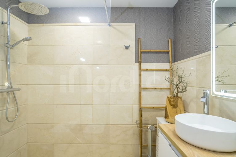 Ground Floor Apartment for sale in Albatross Hill