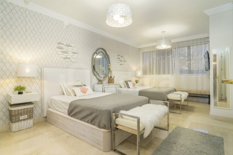 Ground Floor Apartment for sale in Albatross Hill