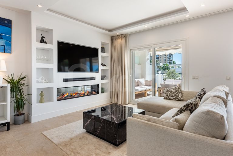 Town House for sale in Aloha Gardens