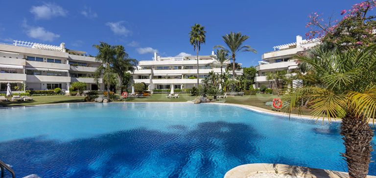 Duplex Penthouse for sale in Los Granados Golf