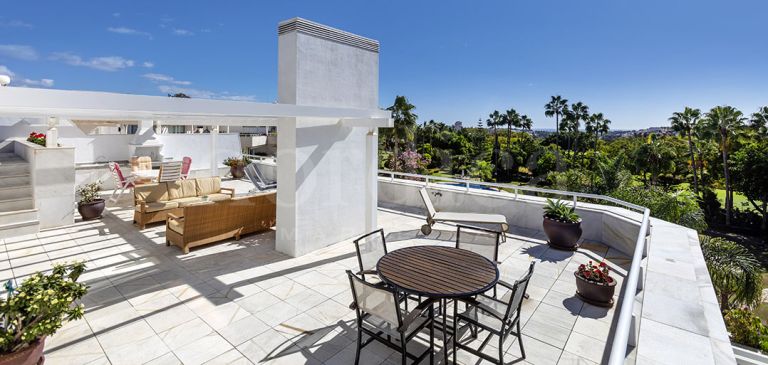 Duplex Penthouse for sale in Los Granados Golf