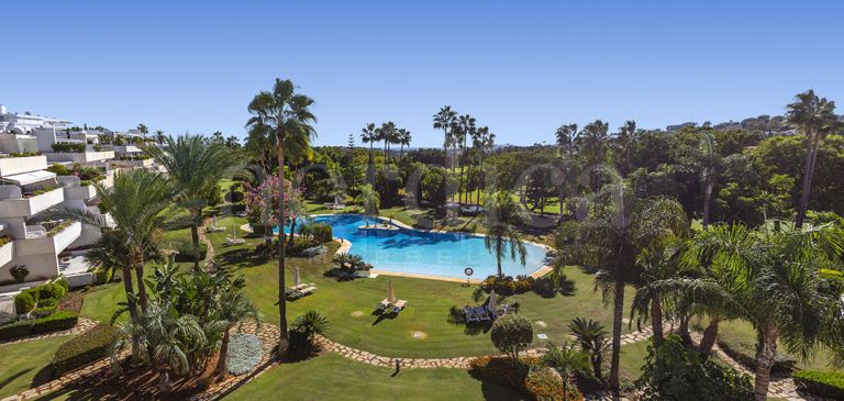 Duplex Penthouse for sale in Los Granados Golf