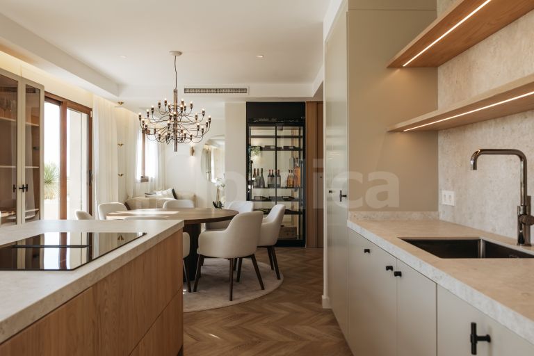 Triplex en venta en Medina de Banús