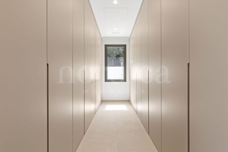 Villa neuve moderne clé en main orientée plein sud