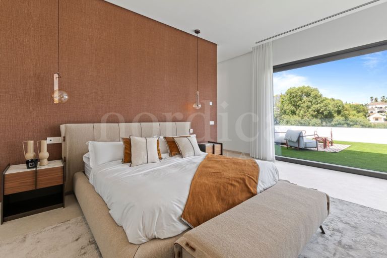 Villa neuve moderne clé en main orientée plein sud