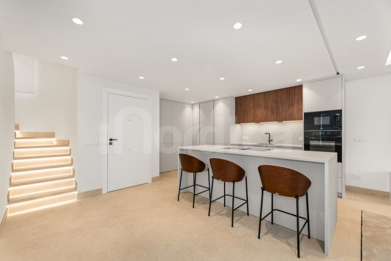 Radhus till salu i El Velerin