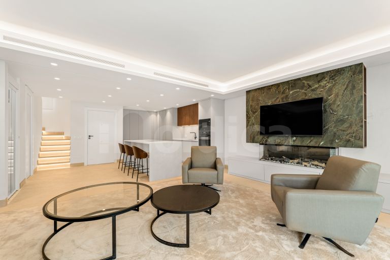 Radhus till salu i El Velerin