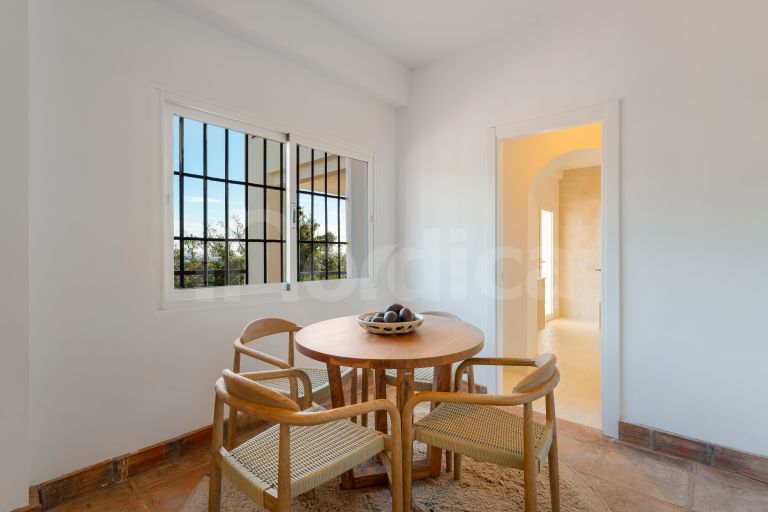 Villa for sale in El Madroñal