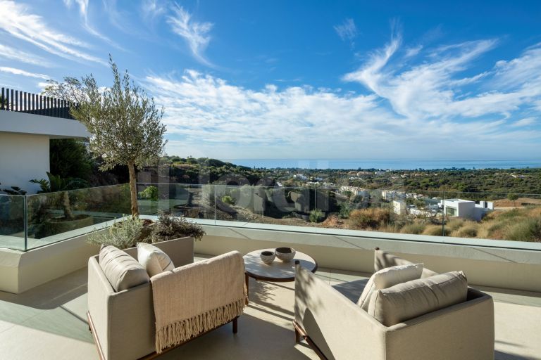 Villa for sale in Elviria