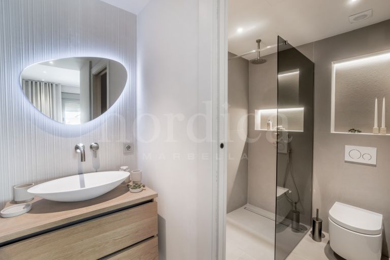 Ground Floor Apartment for sale in Palacetes Los Belvederes