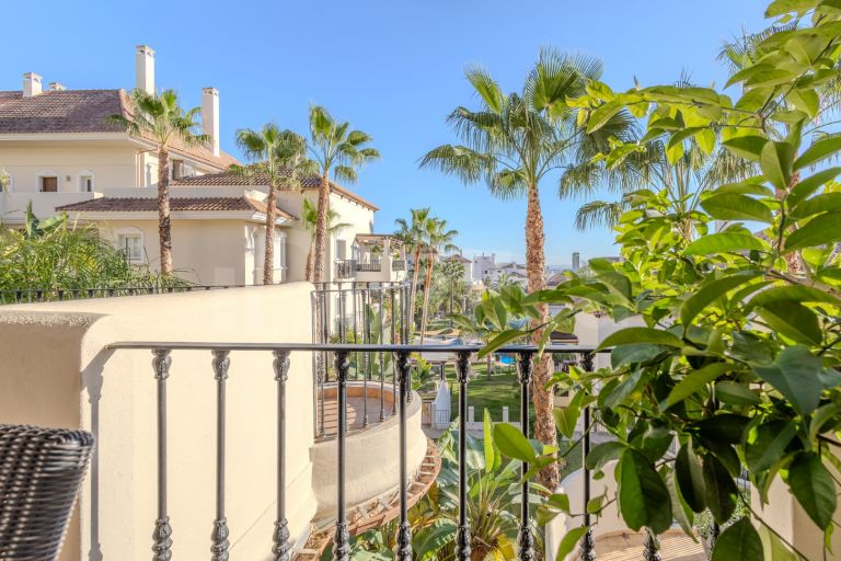 Apartment for sale in Aloha Hill Club