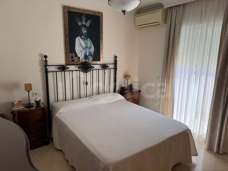 Penthouse for sale in Estepona Centre