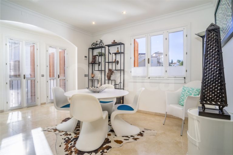 Penthouse for sale in Le Village