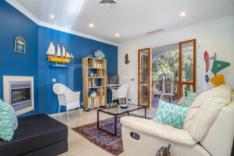 Penthouse for sale in Le Village