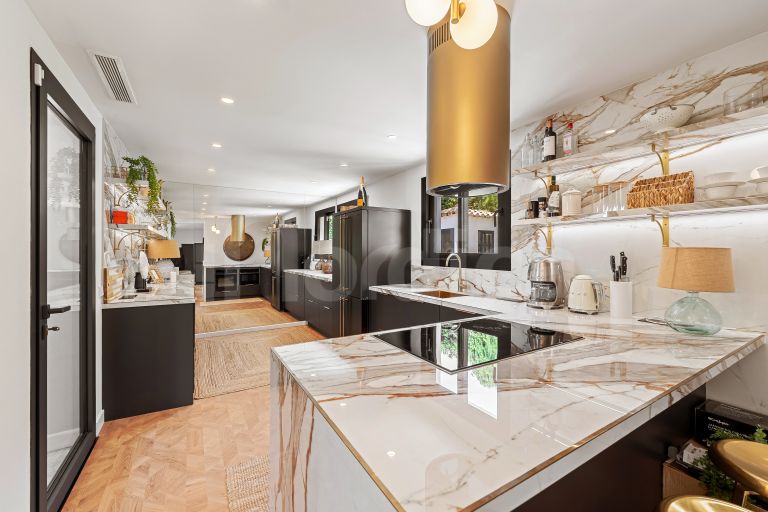 Villa for sale in Marbella Country Club