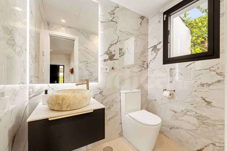 Villa for sale in Marbella Country Club