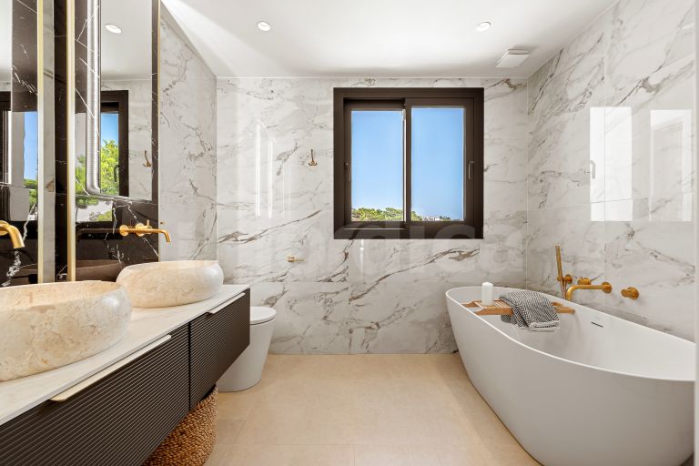 Villa for sale in Marbella Country Club